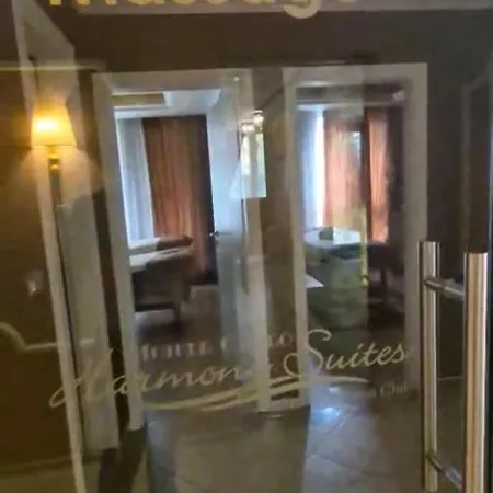 Appartement Harmony Monte Carlo Poolblick &
